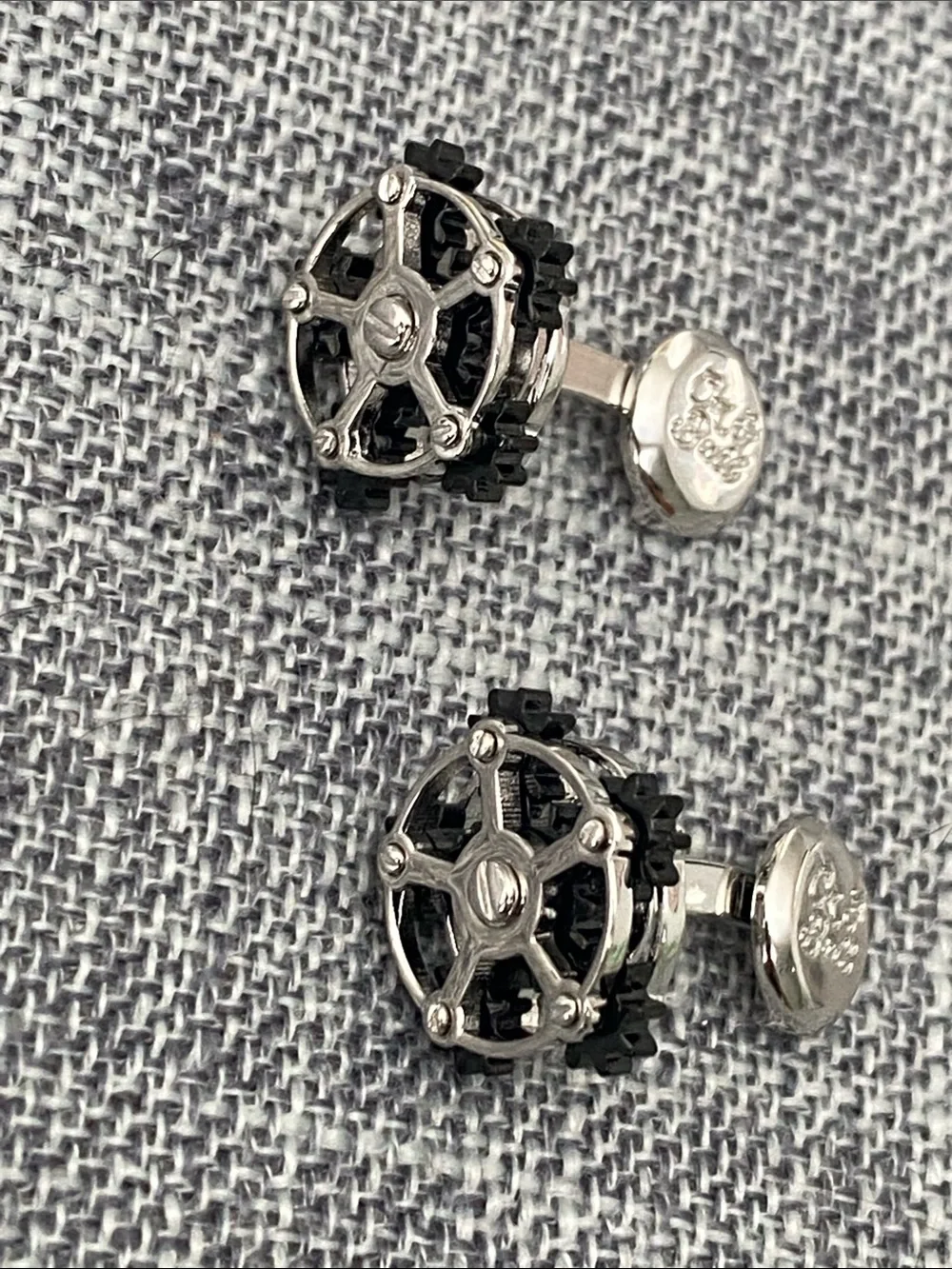 Silver and Black Round Emblem Cufflinks — Men's Formal Accessory